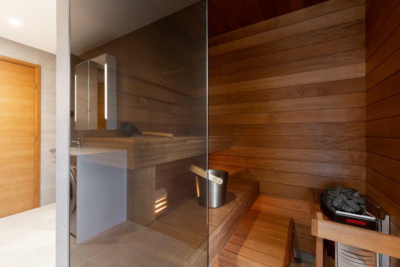 Self-check-in 3 Bedroom With Sauna And Balconies